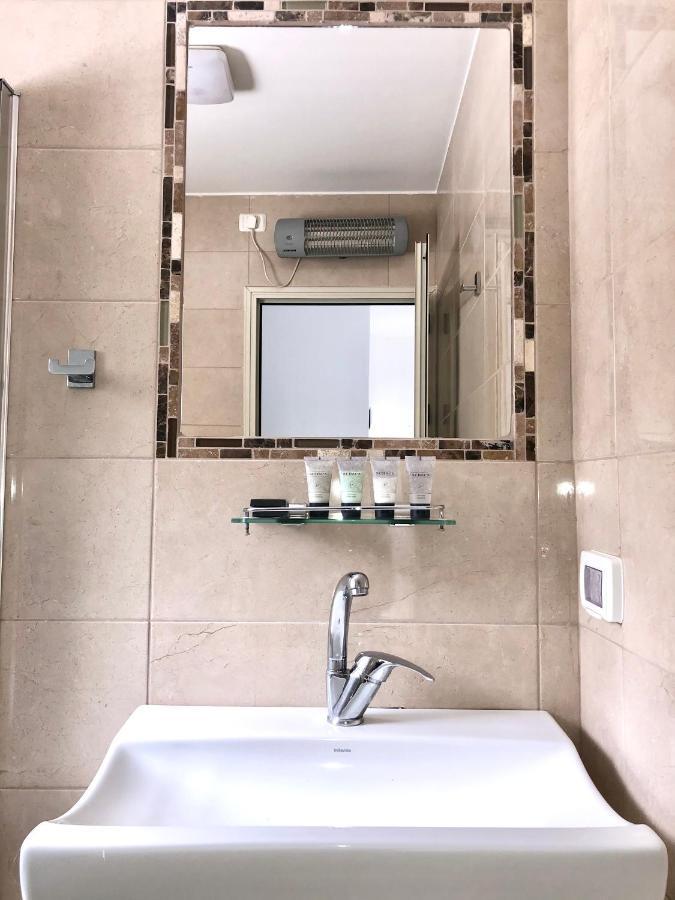 Bat Galim - Luxury Apartment By The Sea ไฮฟา ภายนอก รูปภาพ
